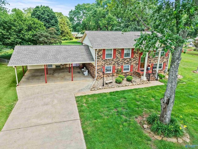 233 West Limestone Road, Hazel Green, AL 35750