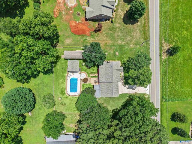 233 West Limestone Road, Hazel Green, AL 35750