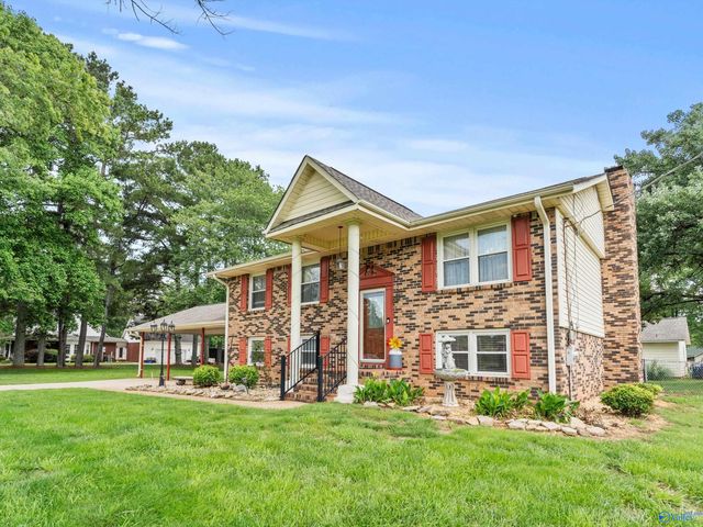 233 West Limestone Road, Hazel Green, AL 35750