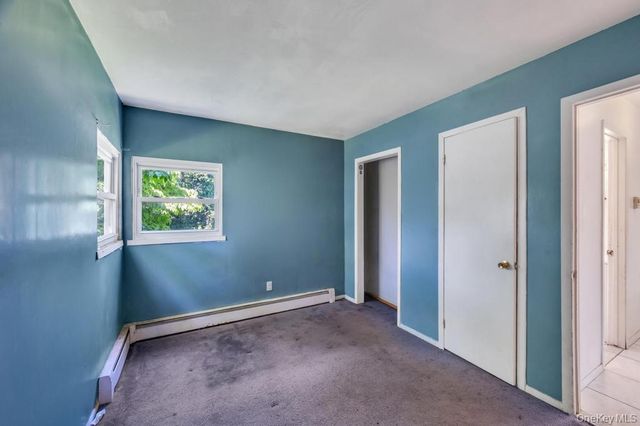 27 Yarnell Street, Brentwood, NY 11717