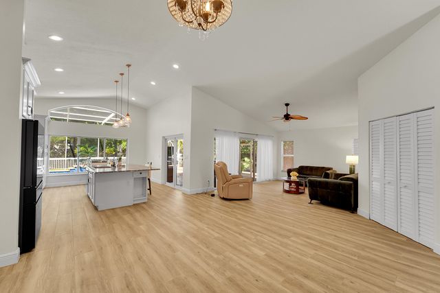 5303 NW 53rd Street, Coconut Creek, FL 33073