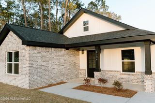 1816 Barracuda Drive, Gautier, MS 39553
