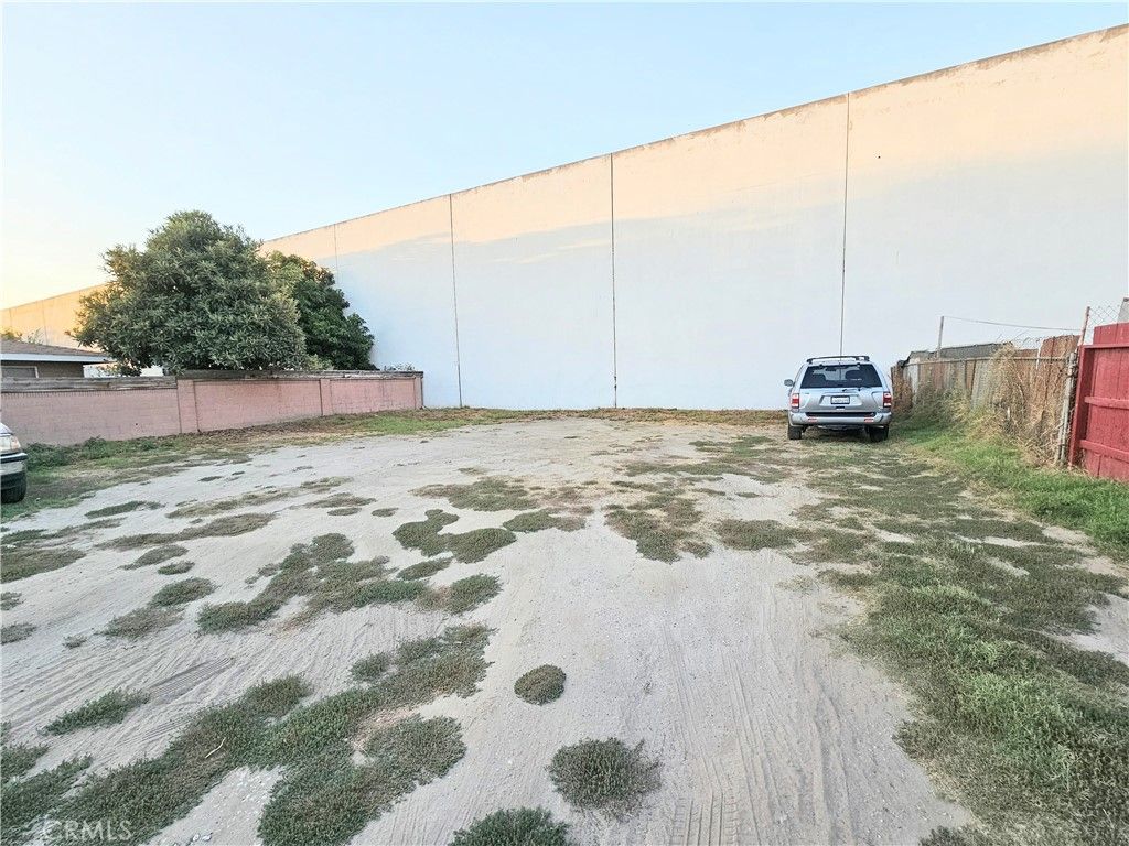 7307 Motz, Paramount, CA 90723 — photo 4