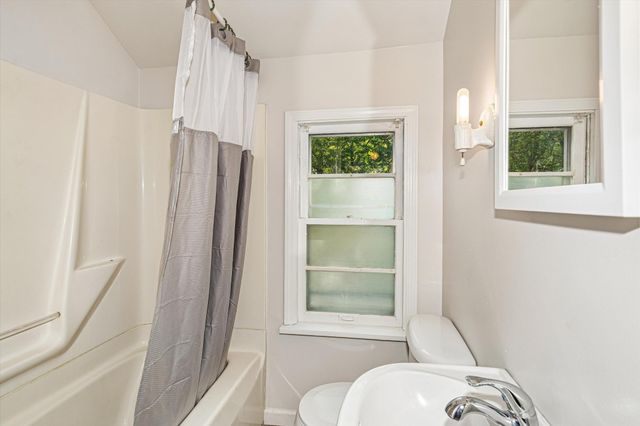 5448 Dupont Avenue N, Brooklyn Center, MN 55430