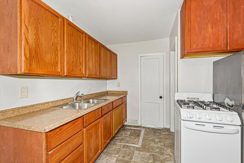 5448 Dupont Avenue N, Brooklyn Center, MN 55430 — photo 5