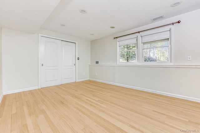 129 E Willow Tree Road, Spring Valley, NY 10977