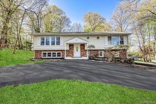 129 E Willow Tree Road, Spring Valley, NY 10977