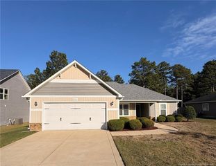 276 English Oak Drive, Bunnlevel, NC 28323