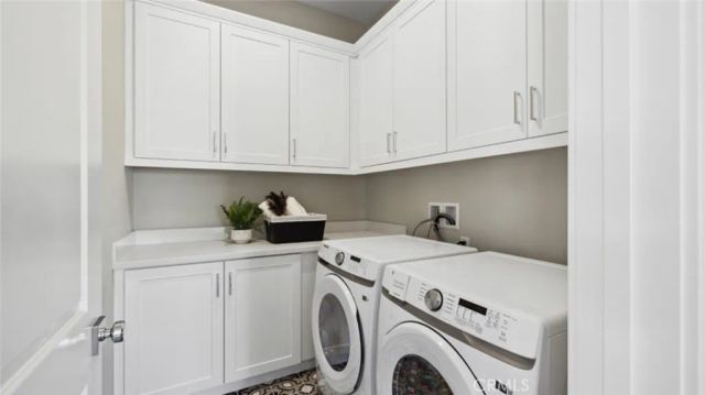 24530 Via La Sombrilla, Valencia, CA 91354