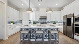24530 Via La Sombrilla, Valencia, CA 91354