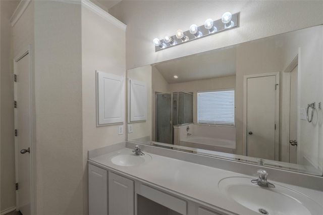 1333 Rainbow Parke DR, Round Rock, TX 78665