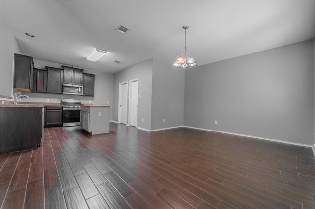 1333 Rainbow Parke DR, Round Rock, TX 78665