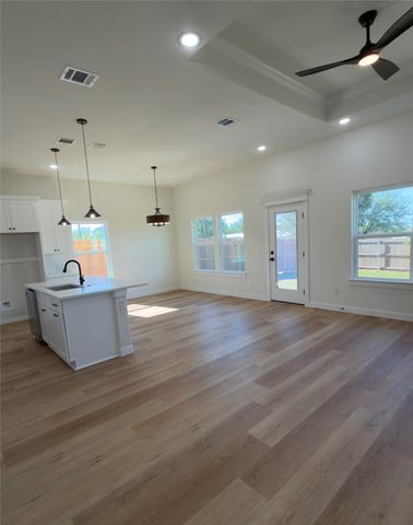 3414 Brazos River Drive, Granbury, TX 76048