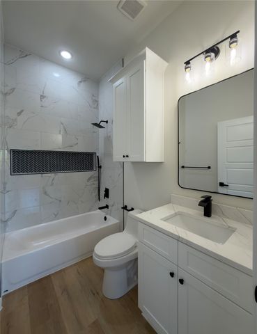 3414 Brazos River Drive, Granbury, TX 76048