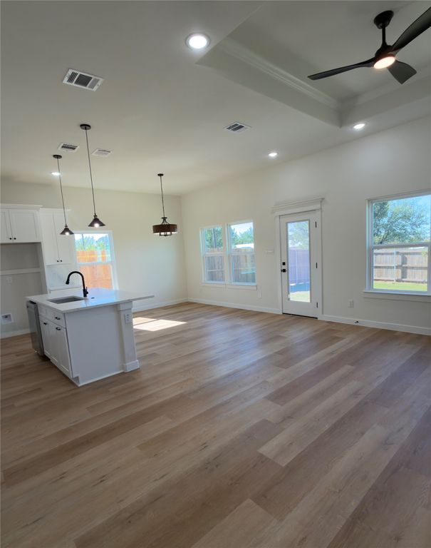 3414 Brazos River Drive, Granbury, TX 76048 — photo 4