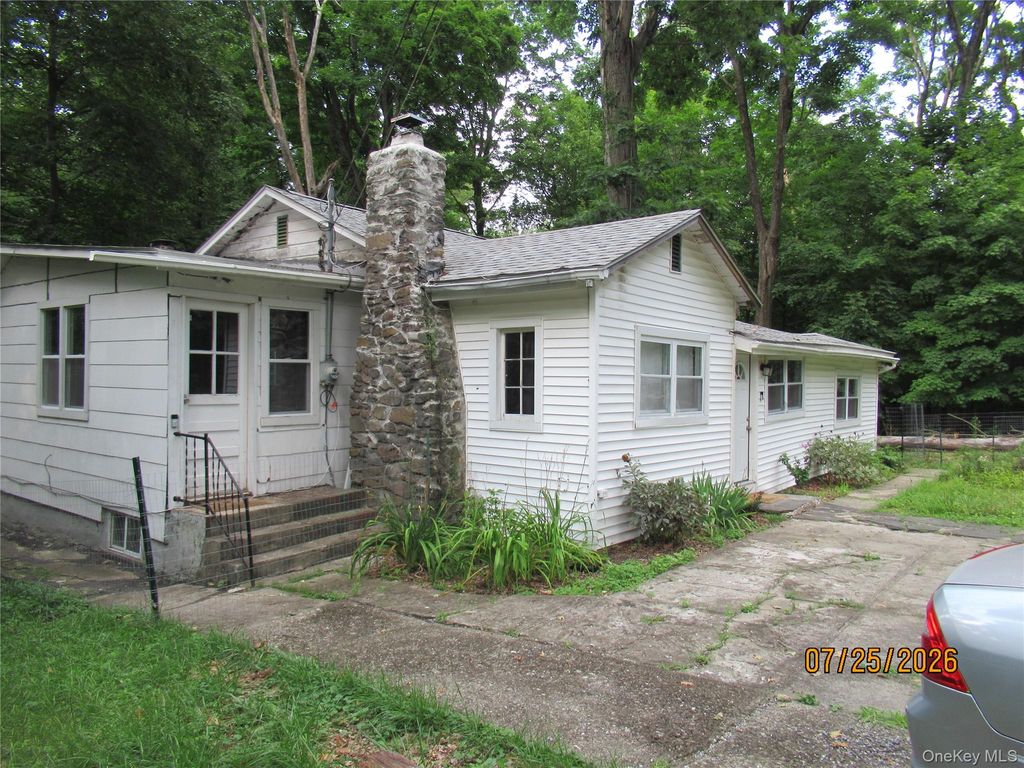 5 Point O Pine, Monroe, NY 10950 — exterior