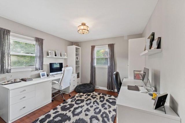 1235 Woodhollow Court, Schererville, IN 46375