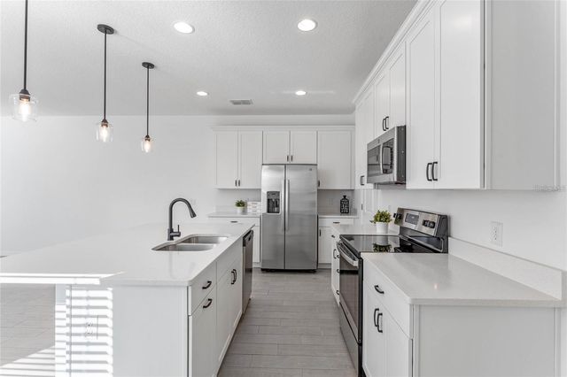 15605 JUNGLE ALLEY, Winter Garden, FL 34787