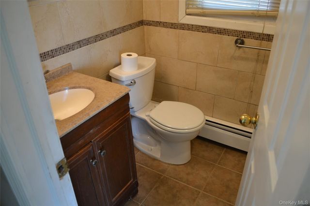 516 Long Beach Road, Island Park, NY 11558