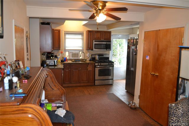 516 Long Beach Road, Island Park, NY 11558