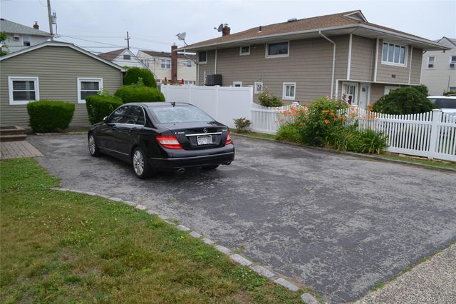 516 Long Beach Road, Island Park, NY 11558