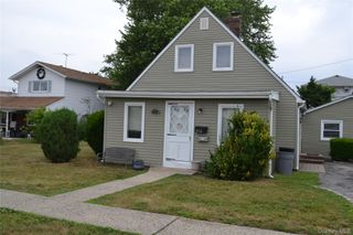 516 Long Beach Road, Island Park, NY 11558