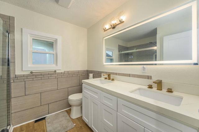 9301 W Birch Ln, Wichita, KS 67212