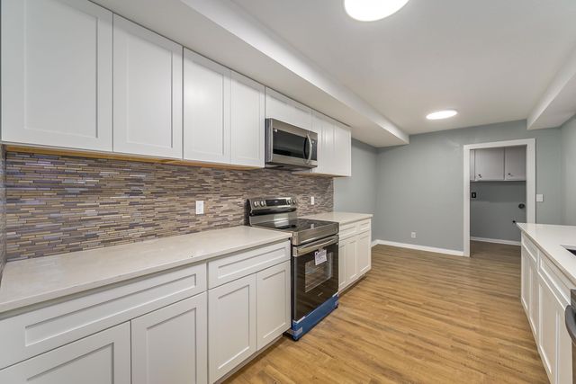 9301 W Birch Ln, Wichita, KS 67212