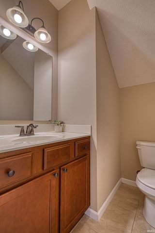 3749 Arbor Pointe Drive, Newburgh, IN 47630