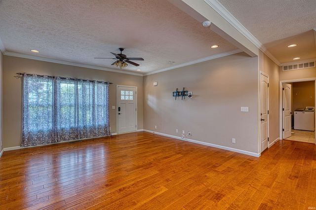 3749 Arbor Pointe Drive, Newburgh, IN 47630