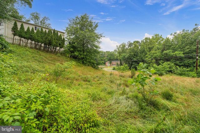 5271 TEMPLE HILL RD, Temple Hills, MD 20748