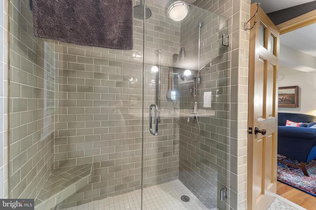 114 FRONT ST, Crumpton, MD 21628