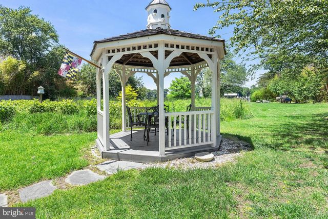 114 FRONT ST, Crumpton, MD 21628