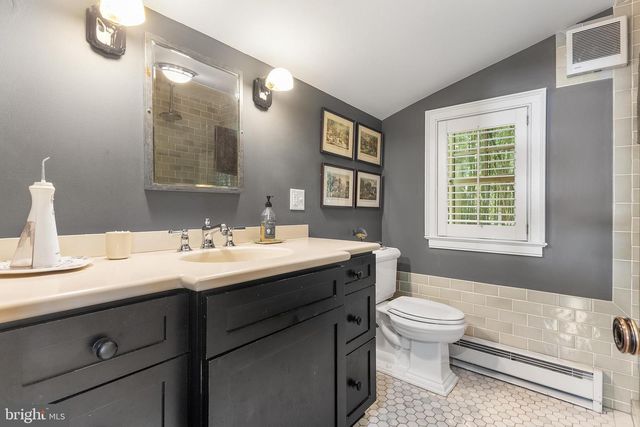 114 FRONT ST, Crumpton, MD 21628