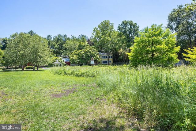 114 FRONT ST, Crumpton, MD 21628