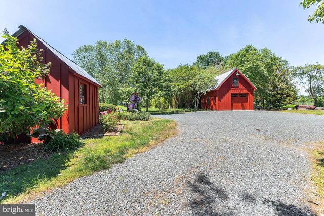 114 FRONT ST, Crumpton, MD 21628
