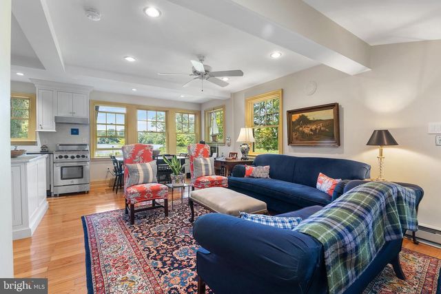 114 FRONT ST, Crumpton, MD 21628