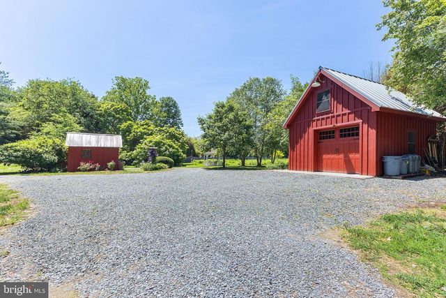114 FRONT ST, Crumpton, MD 21628