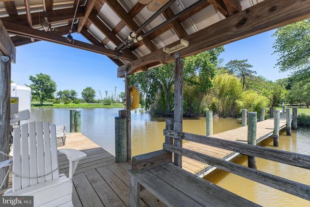 114 FRONT ST, Crumpton, MD 21628