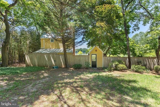 114 FRONT ST, Crumpton, MD 21628