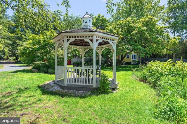 114 FRONT ST, Crumpton, MD 21628