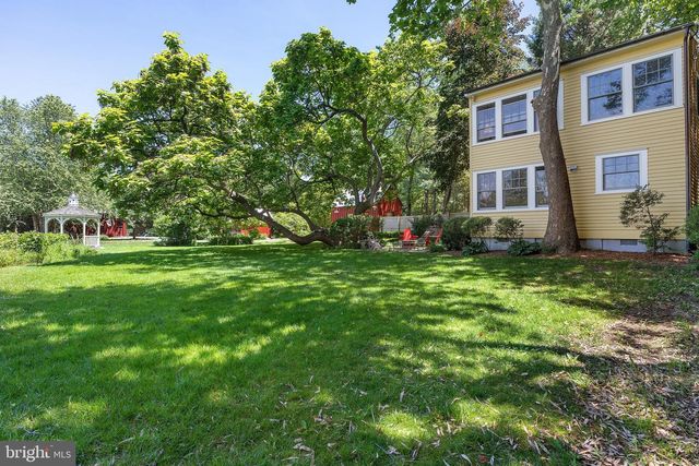 114 FRONT ST, Crumpton, MD 21628