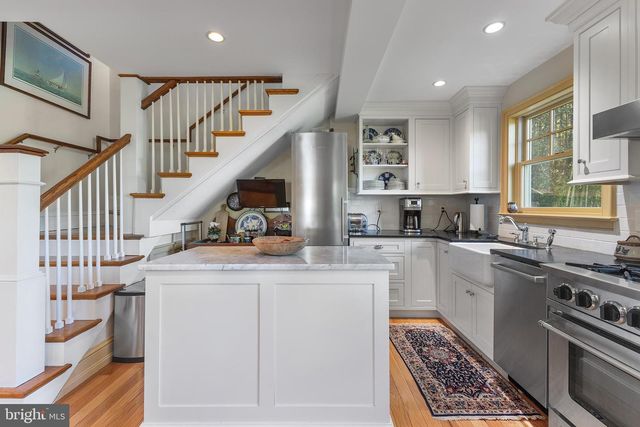 114 FRONT ST, Crumpton, MD 21628