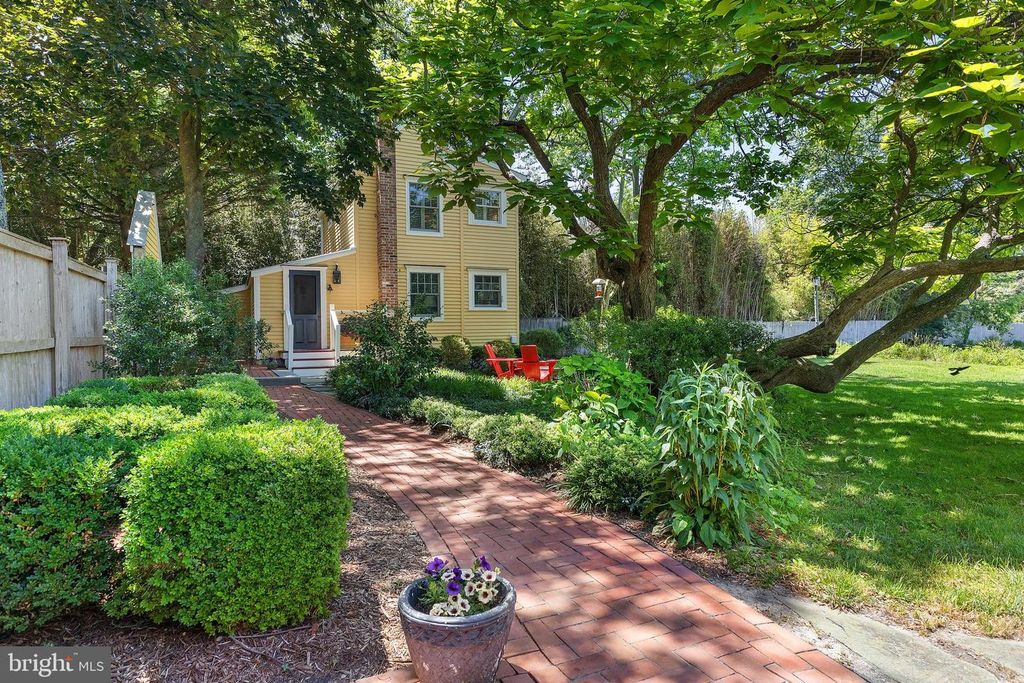 114 FRONT ST, Crumpton, MD 21628