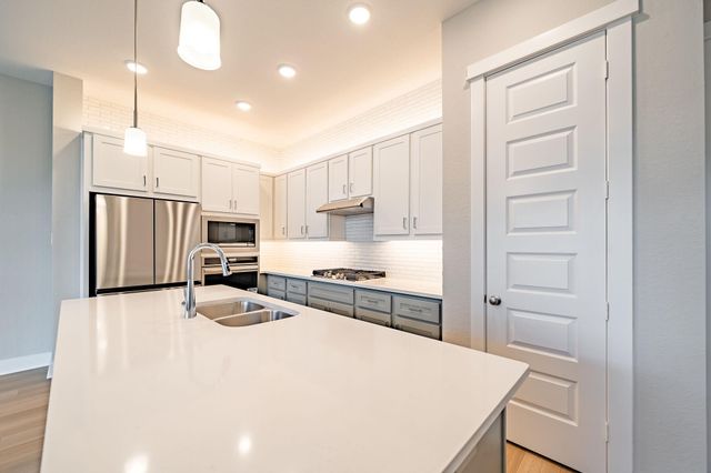 10916 Brambling Wood Drive, Houston, TX 77043