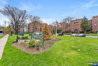 2339 Hudson Terrace D3, Fort Lee, NJ 07024