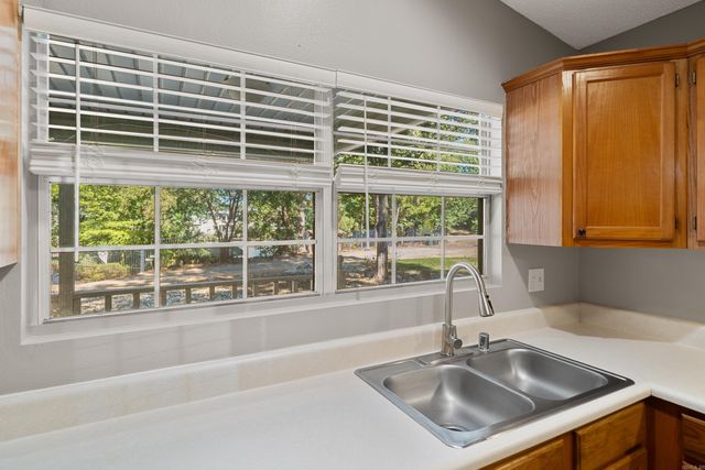 207 Kleinshore Road, Hot Springs, AR 71913