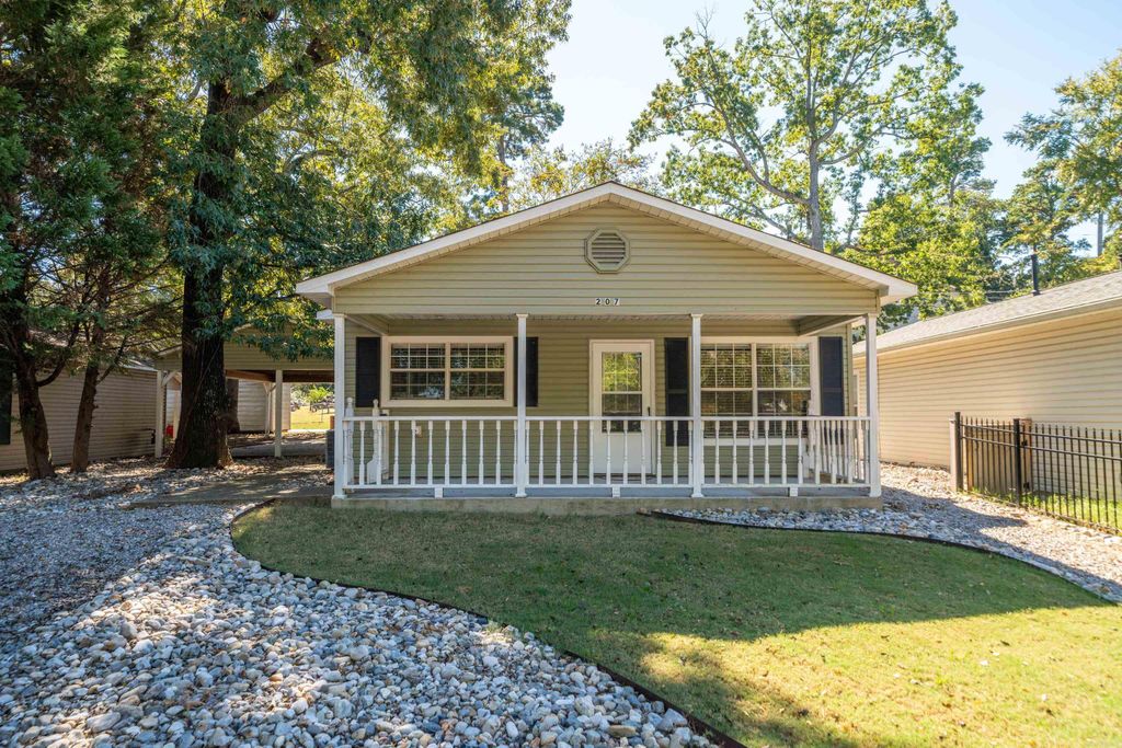 207 Kleinshore Road, Hot Springs, AR 71913