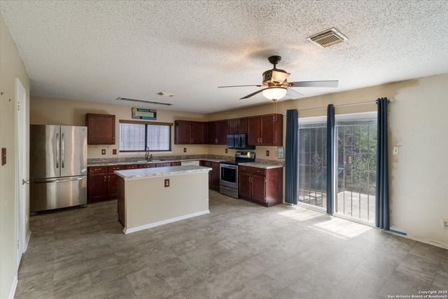 6838 Park Haven, San Antonio, TX 78244