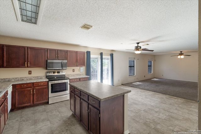 6838 Park Haven, San Antonio, TX 78244